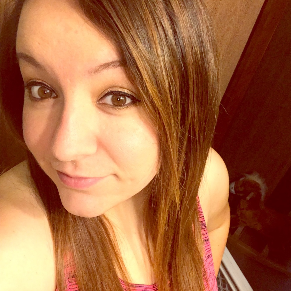 Meet your Posher, Genevieve